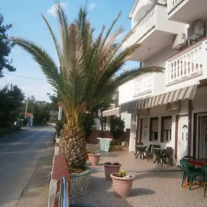 Drago Apartment Petrčane